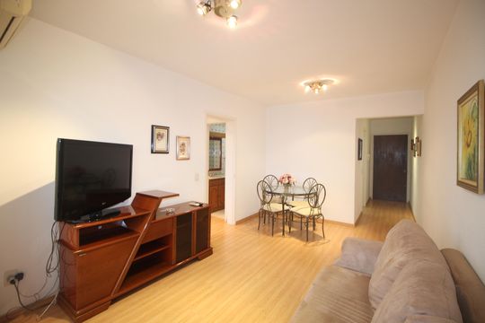 Sala de apartamento para alugar com 2 quartos, 85m² em Independência, Porto Alegre