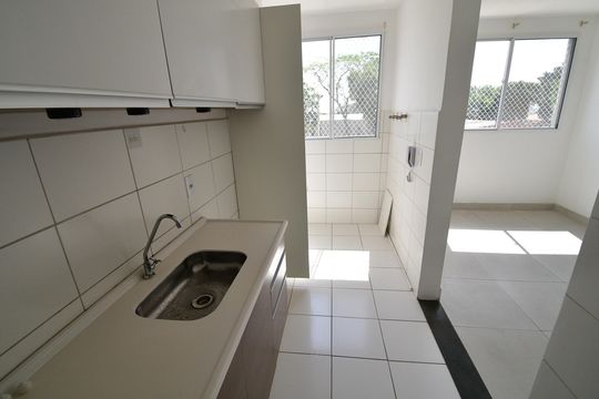 Cozinha de apartamento para alugar com 2 quartos, 46m² em Vila Miguel Vicente Cury, Campinas