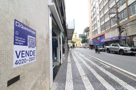 Placa de kitnet/studio à venda com 1 quarto, 39m² em Centro, Campinas