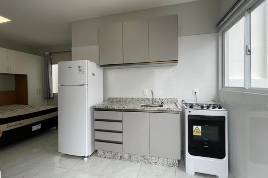 Kitnet/Studio para alugar com 1 quarto, 40m² em Jardim Eldorado, Palhoça