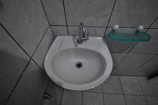 Banheiro de casa para alugar com 1 quarto, 35m² em Jardim Modelo, São Paulo