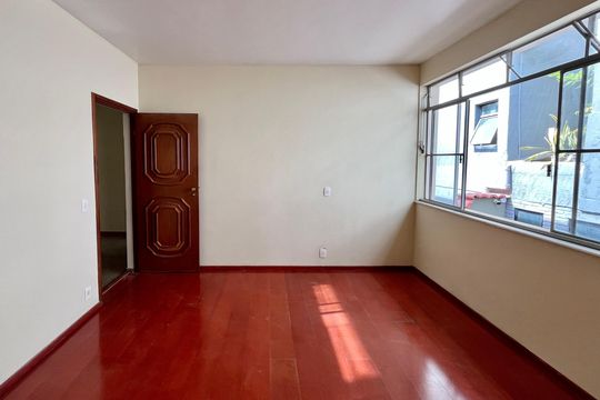 Apartamento para alugar com 3 quartos, 100m² em Sagrada Família, Belo Horizonte