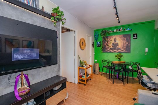 Sala de apartamento para alugar com 1 quarto, 45m² em Humaitá, Porto Alegre
