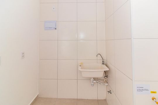 Área de serviço de apartamento para alugar com 2 quartos, 34m² em Usina Piratininga, São Paulo