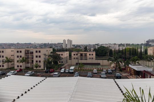 Vista do Quarto 02 de apartamento para alugar com 2 quartos, 63m² em Jardim das Bandeiras, Campinas
