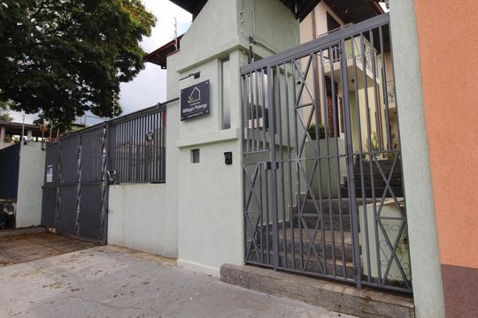 Fachada de casa de condomínio para alugar com 2 quartos, 62m² em Palmeiras de São José, São José dos Campos