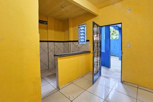 Casa para alugar com 1 quarto, 32m² em Guaratiba, Rio de Janeiro