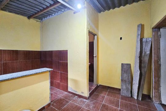 Sala/Cozinha de casa para alugar com 1 quarto, 32m² em Guaratiba, Rio de Janeiro