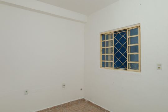 Sala de casa para alugar com 1 quarto, 65m² em Conjunto Residencial José Bonifácio, São Paulo