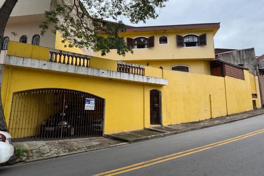 Fachada de casa à venda com 3 quartos, 120m² em Baeta Neves, São Bernardo do Campo