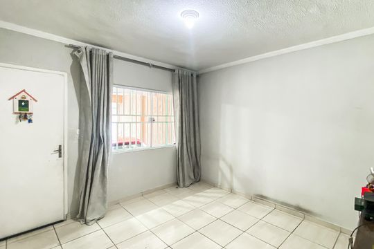 Casa para alugar com 2 quartos, 90m² em Vila Ré, São Paulo