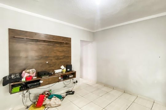 Sala de casa para alugar com 2 quartos, 90m² em Vila Ré, São Paulo