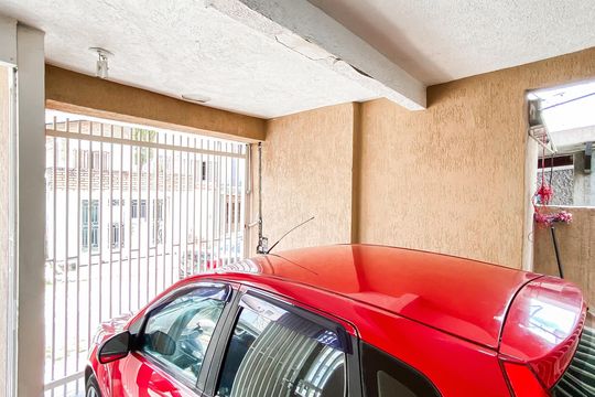 Garagem  de casa para alugar com 2 quartos, 90m² em Vila Ré, São Paulo