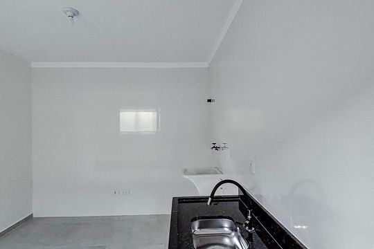 Cozinha e Área de Serviço de apartamento à venda com 2 quartos, 37m² em Vila Carrão, São Paulo