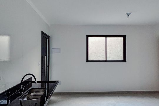 Cozinha e Área de Serviço de apartamento à venda com 2 quartos, 37m² em Vila Carrão, São Paulo