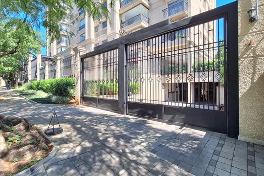 Fachada de apartamento para alugar com 2 quartos, 90m² em Lapa, São Paulo