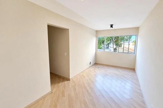 Apartamento para alugar com 2 quartos, 50m² em Cristo Rei, Curitiba