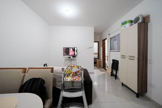 Apartamento à venda com 2 quartos, 45m² em Jardim Eliane, São Paulo