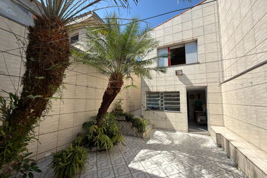 Quintal e área de serviço  de casa para alugar com 2 quartos, 140m² em Cidade Miramar, São Bernardo do Campo