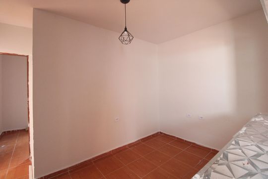Sala de casa para alugar com 2 quartos, 150m² em Vila Baby, São Paulo