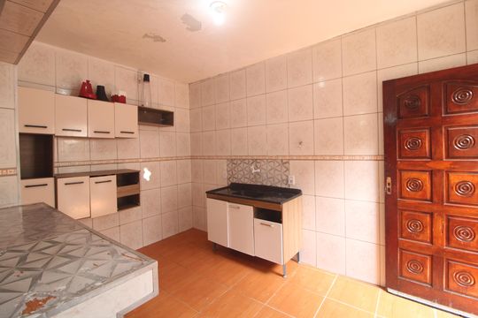 Cozinha de casa para alugar com 2 quartos, 150m² em Vila Baby, São Paulo