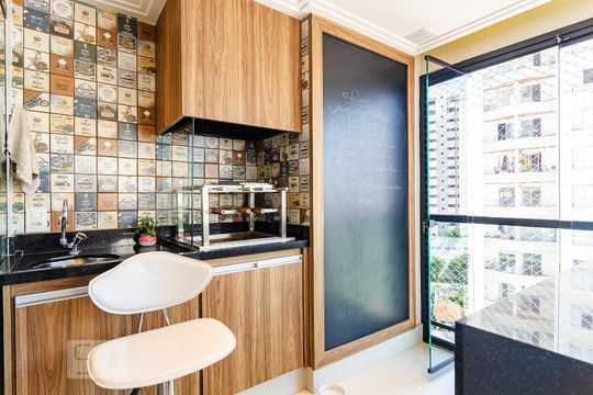 Cozinha de apartamento para alugar com 3 quartos, 108m² em Chácara Inglesa, São Paulo