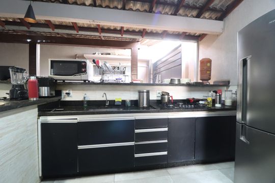 Varanda de casa para alugar com 3 quartos, 240m² em Jardim Brasília, Uberlândia
