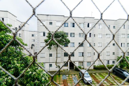 Vista Quarto 2  de apartamento à venda com 2 quartos, 45m² em Jardim Presidente Dutra, Guarulhos