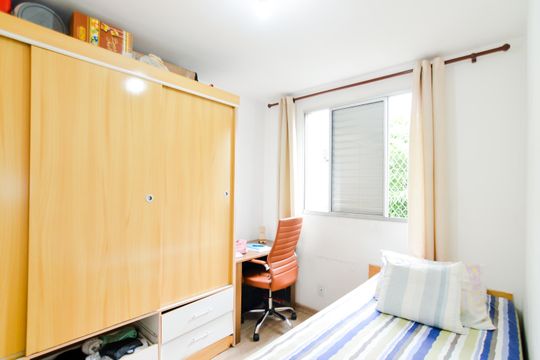 Quarto 1  de apartamento à venda com 2 quartos, 45m² em Jardim Presidente Dutra, Guarulhos