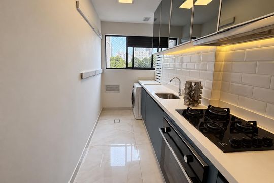 Apartamento para alugar com 2 quartos, 72m² em Cerqueira César, São Paulo