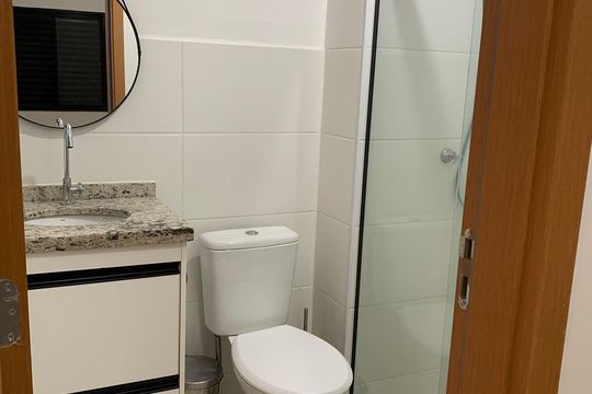Banheiro de apartamento para alugar com 2 quartos, 51m² em Bonfim Paulista, Ribeirão Preto