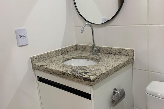 Banheiro de apartamento para alugar com 2 quartos, 51m² em Bonfim Paulista, Ribeirão Preto