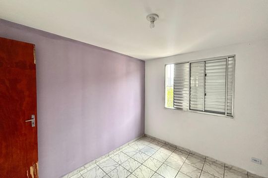 Quarto 2 de apartamento para alugar com 2 quartos, 43m² em Vila Silvia, São Paulo