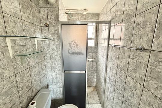 Banheiro de apartamento para alugar com 2 quartos, 43m² em Vila Silvia, São Paulo