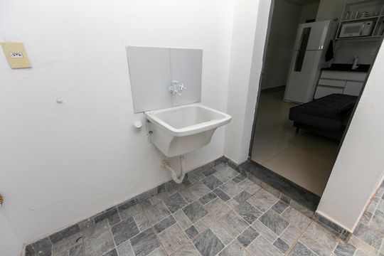 ÁREA DE SERVIÇO de kitnet/studio para alugar com 1 quarto, 38m² em Vila Costa E Silva, Campinas
