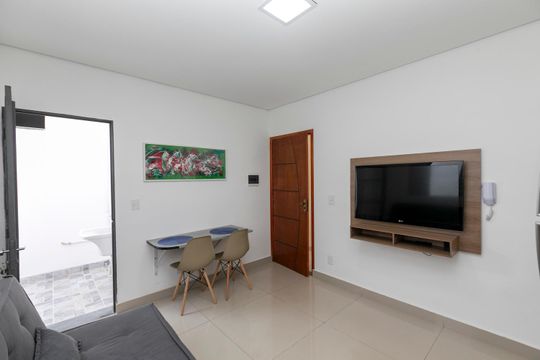 SALA E COZINHA INTEGRADOS de kitnet/studio para alugar com 1 quarto, 38m² em Vila Costa E Silva, Campinas