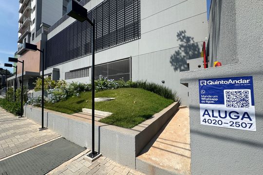 Fachada com PLACA GRANDE de apartamento para alugar com 2 quartos, 57m² em Presidente Altino, Osasco