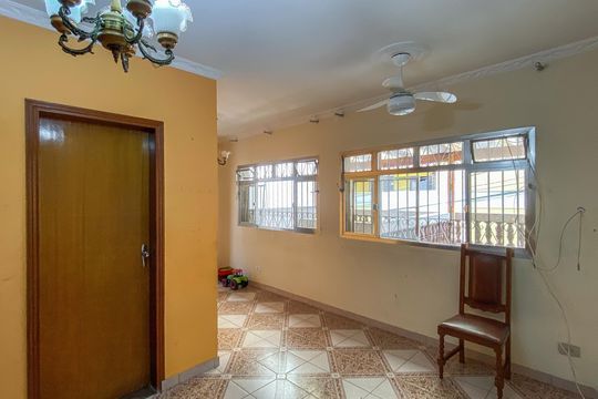 Casa para alugar com 2 quartos, 120m² em Vila Nhocuné, São Paulo