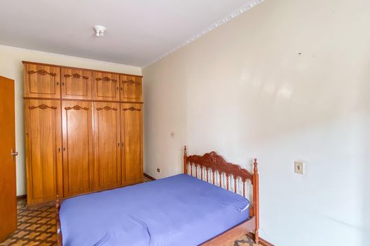 Quarto 2 de casa para alugar com 2 quartos, 120m² em Vila Nhocuné, São Paulo