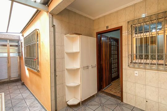 Área de Serviço de casa para alugar com 2 quartos, 120m² em Vila Nhocuné, São Paulo