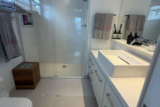 Banheiro 2 de apartamento à venda com 3 quartos, 127m² em Moema, São Paulo