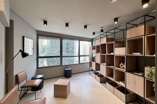 Biblioteca  de kitnet/studio à venda com 1 quarto, 24m² em Vila Olímpia, São Paulo