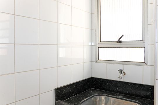 Área de Serviço de apartamento para alugar com 2 quartos, 60m² em Dos Ortizes, Valinhos