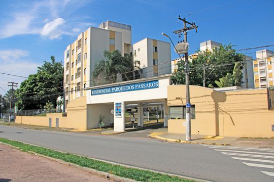 Fachada e portaria de apartamento para alugar com 2 quartos, 60m² em Dos Ortizes, Valinhos