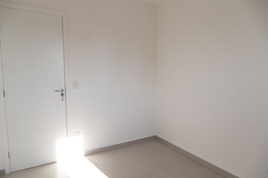 Quarto 1 de apartamento para alugar com 2 quartos, 52m² em Jardim Vila Galvao, Guarulhos