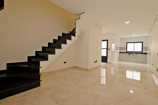 Casa à venda com 3 quartos, 120m² em Vila Lucinda, Santo André