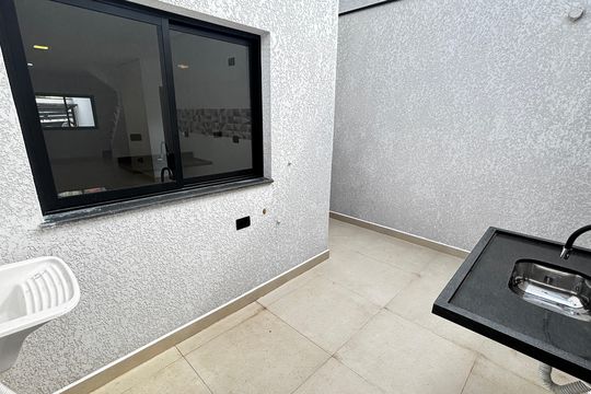 Quinta - Area de Serviço de casa à venda com 3 quartos, 120m² em Vila Lucinda, Santo André