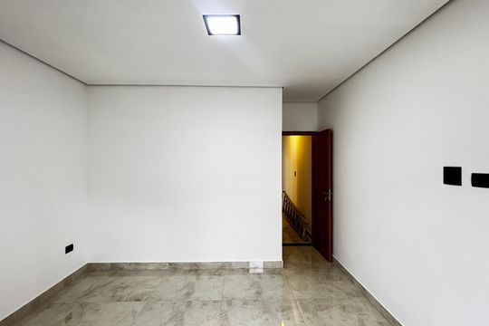 Suite de casa à venda com 3 quartos, 120m² em Vila Lucinda, Santo André