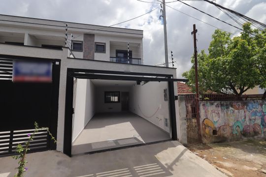 Fachada de casa à venda com 3 quartos, 120m² em Vila Lucinda, Santo André