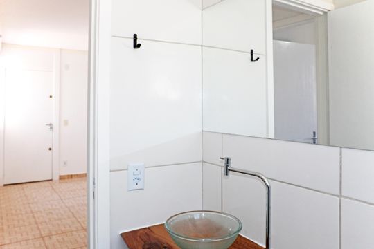 Banheiro de apartamento para alugar com 2 quartos, 42m² em Parque das Paineiras, Vinhedo